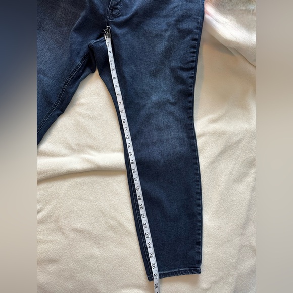 Old Navy Dark Denim Jeans sz 22 - Picture 8 of 11